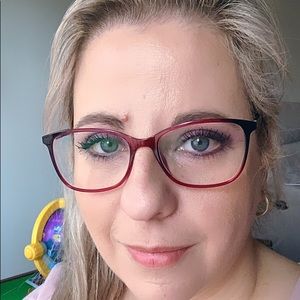 Meet your Posher, Vicki